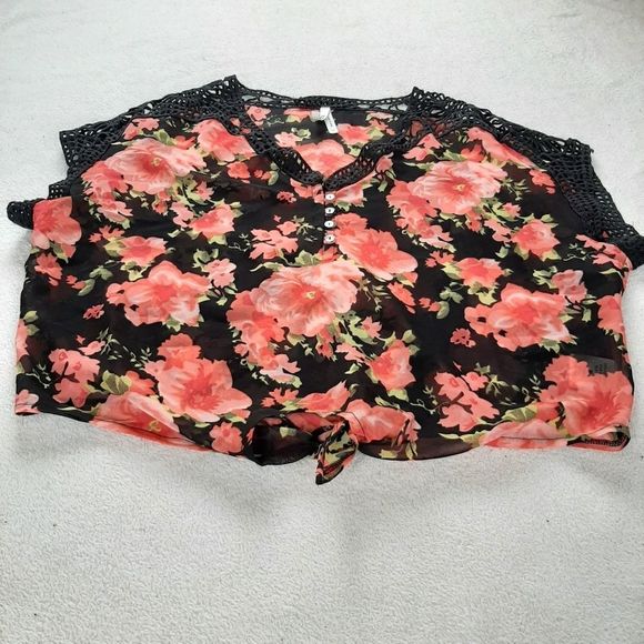 Live 4 Truth Floral Crop Top Size M - Picture 2 of 8